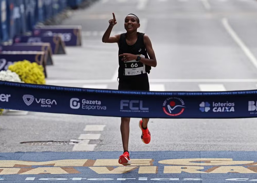 Sisilia Ginoka, da Tanzânia é campeã da São Silvestre - Foto: REUTERS/Amanda Perobelli