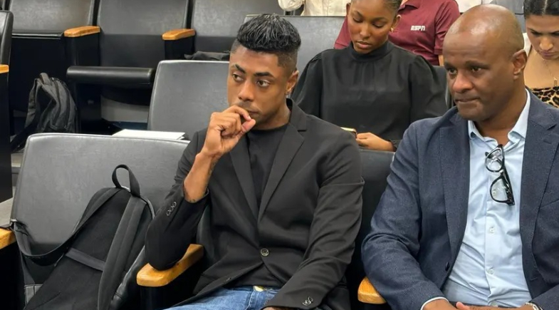 Bruno Henrique, do Flamengo, durante julgamento no STJD |  Lucas Bayer