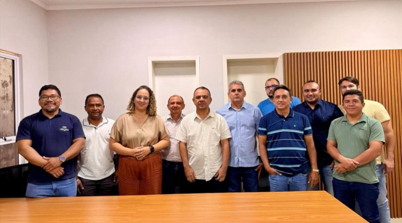 Prefeitura de São Pedro realiza reunião com representantes da Águas do Piauí