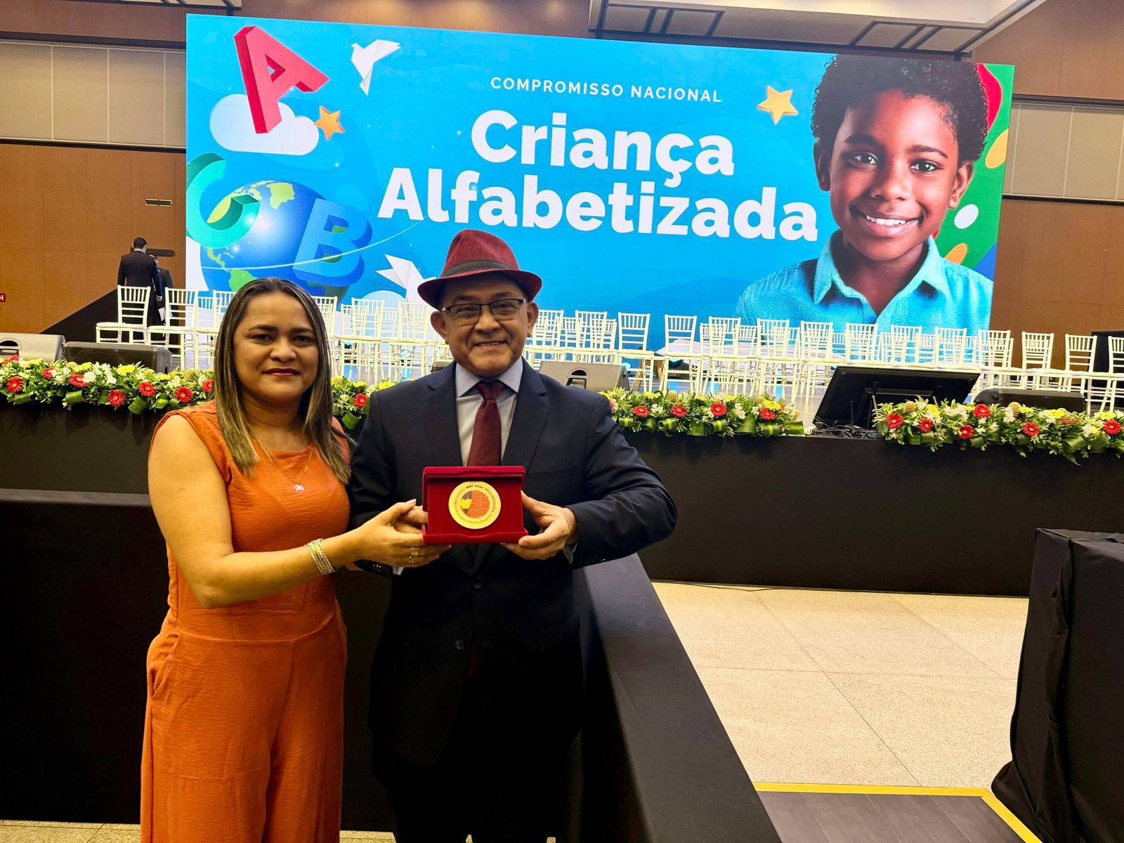 São João do Arraial recebe Selo Ouro por compromisso com a alfabetização