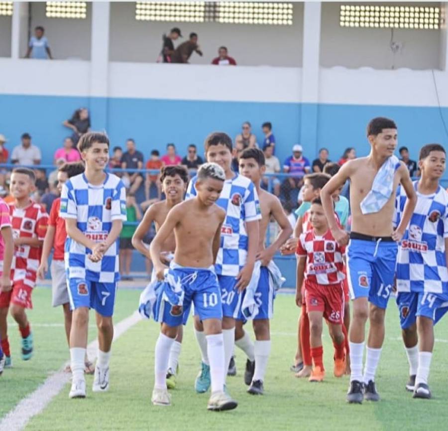 Projeto Muquém conquista títulos no 1º Campeonato Regional de Futebol Infantil em Marcolândia