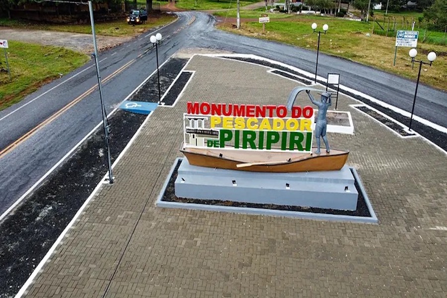 Prefeitura de Piripiri inaugura Monumento do Pescador e pavimentação 