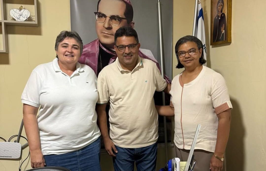 Dr. Corinto Matos reforça compromisso com a saúde em visita ao Hospital e Maternidade Santa Maria