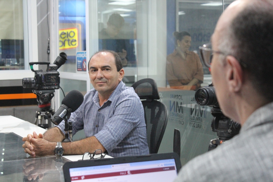 Prefeito de Queimada Nova destaca avanços na saúde, infraestrutura e preparação para a Caprinova 