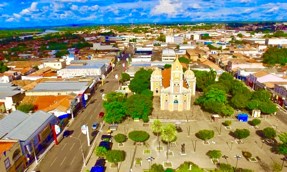 Floriano avança nos primeiros 100 dias de gestão com investimentos e compromisso com a população