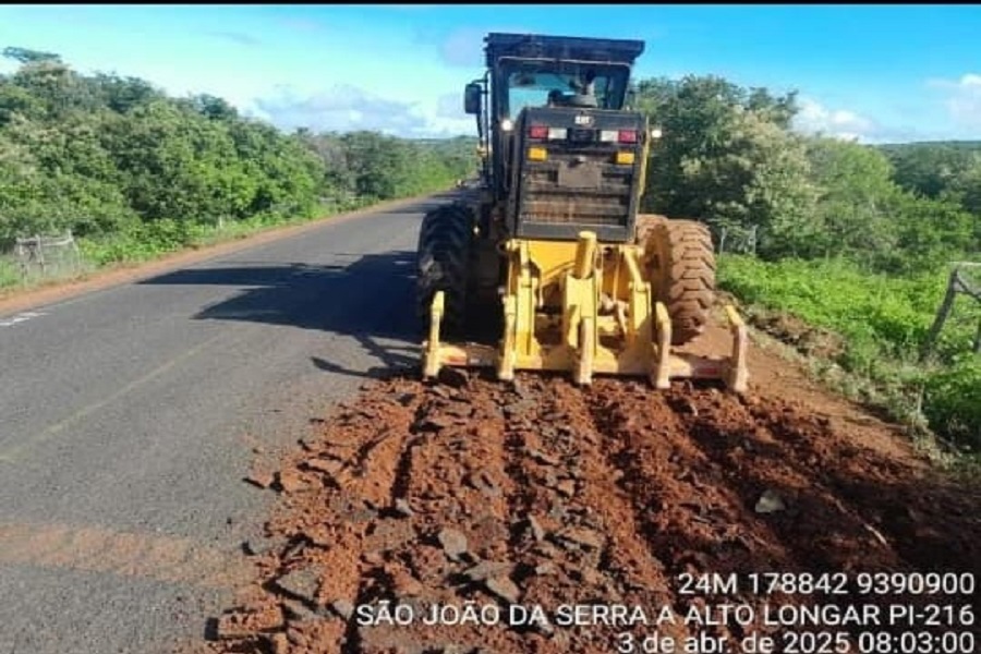 Joãozinho Manú comemora inicio da obra asfáltica na PI 451