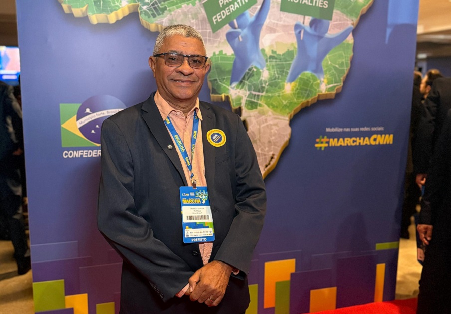 Orlando Crispim representa Manoel Emídio na Marcha dos Prefeitos em Brasília