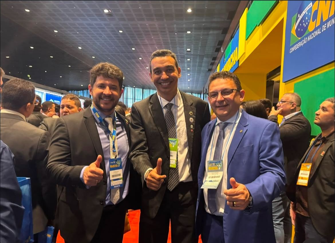 Prefeito Luciano Filho participa da XXVI Marcha dos Prefeitos em busca de avanços para Hugo Napoleão