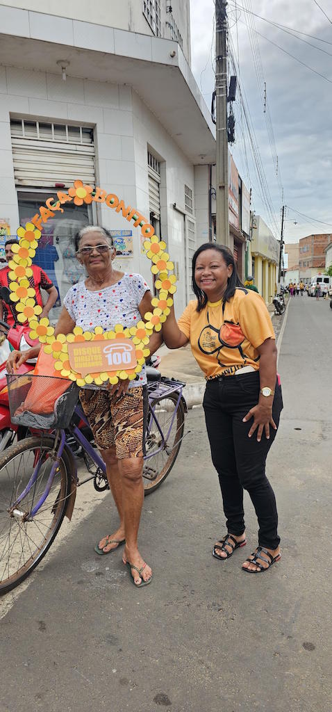 Prefeitura de Esperantina realiza panfletagem de campanha contra o abuso de crianças e adolescentes - Imagem 2