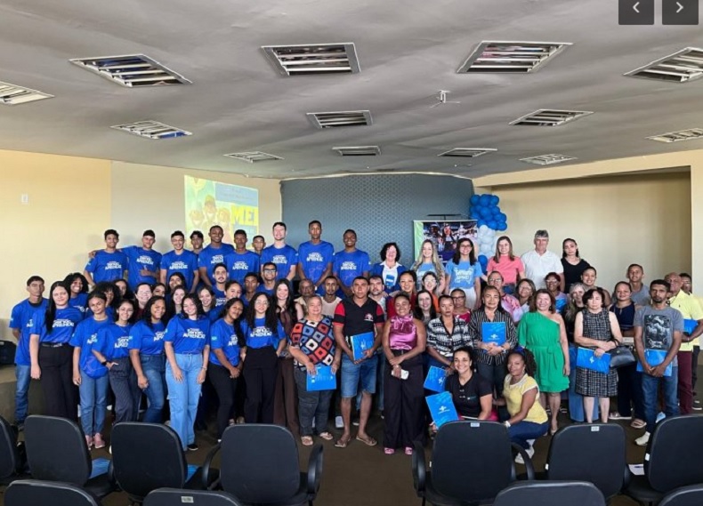 Prefeitura de Floriano abre a 'Semana do MEI' com palestra ofertada pela Sala do Empreendedor   