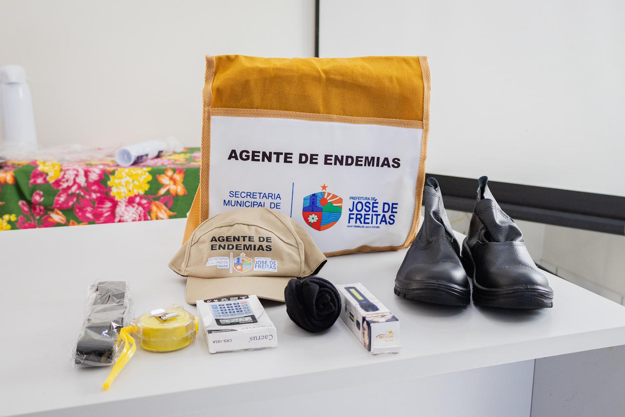 Prefeitura de José de Freitas entrega kits de trabalho para Agentes de Endemias - Imagem 8