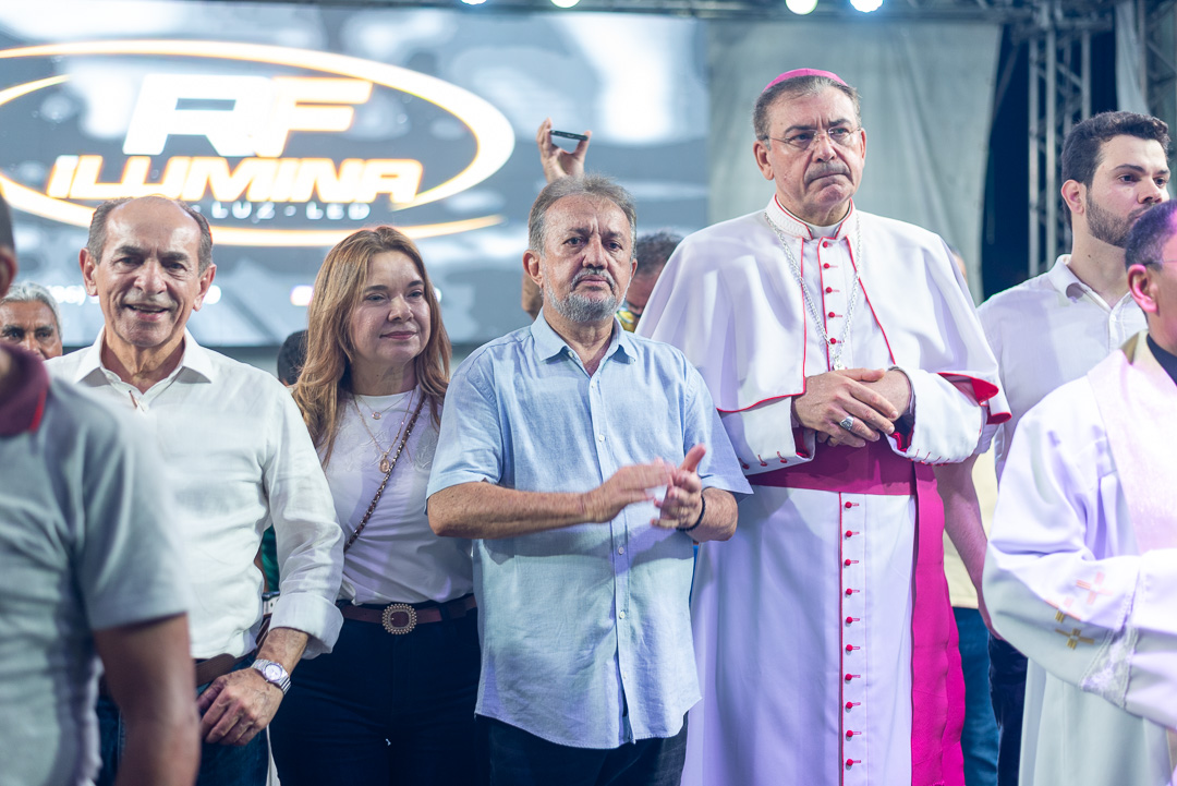 Tradicional procissão do mastro abre festejos de Santo Antônio em Campo Maior - Imagem 1