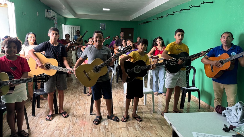 Aulas de violão (Divulgação)