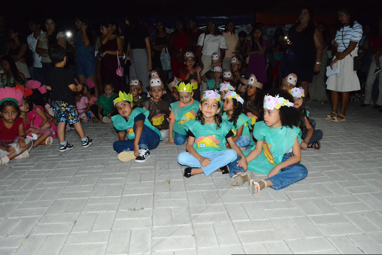 Feira Literária Infantil encanta famílias em Curimatá - Imagem 5
