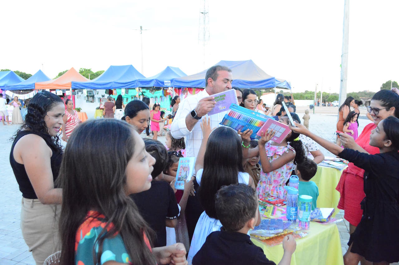 Feira Literária Infantil encanta famílias em Curimatá - Imagem 8