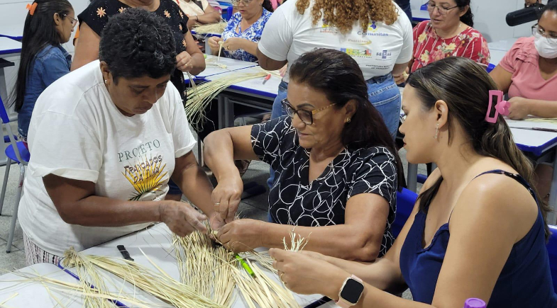Curso de trançado em palha de carnaúba acontece em Esperantina