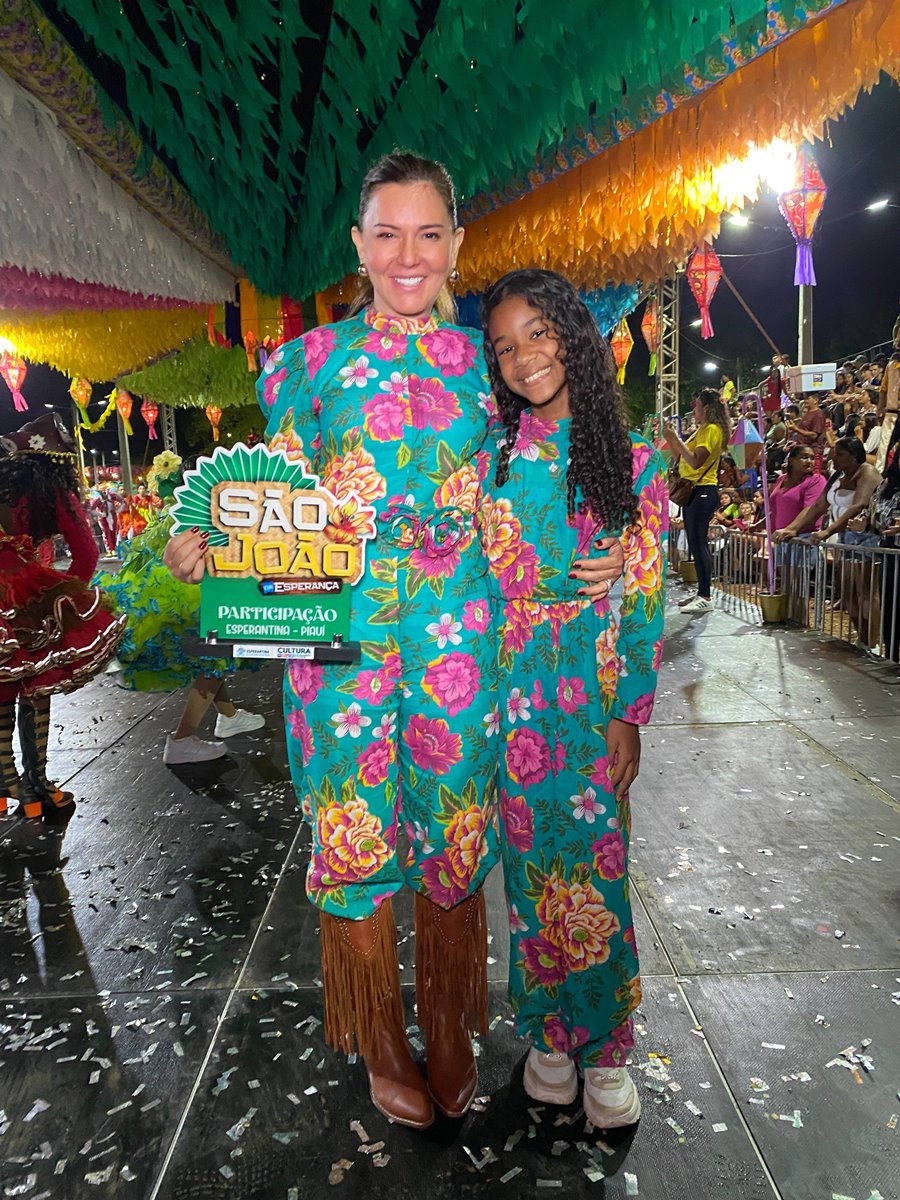 Confira como foi a primeira noite do São João da Esperança 2025 em Esperantina - Imagem 3