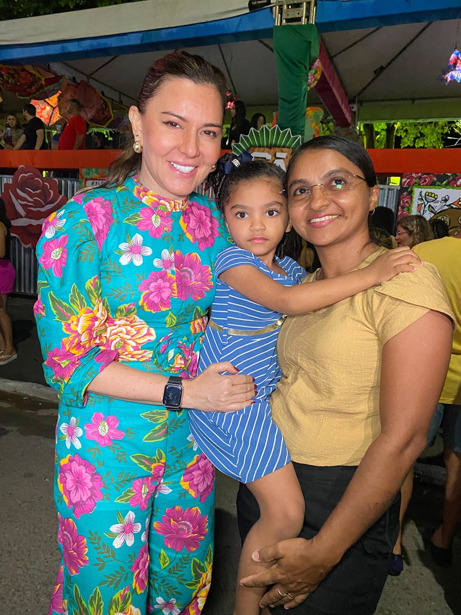 Confira como foi a primeira noite do São João da Esperança 2025 em Esperantina - Imagem 6