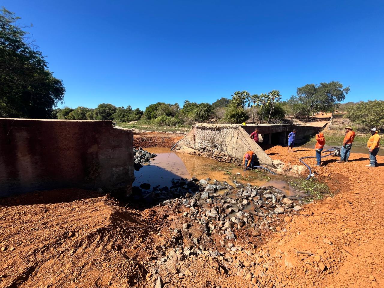 Prefeitura de Santo Antônio de Lisboa realiza recuperação da ponte que liga às localidades Carvalhos e Lagoa do Canto - Imagem 1