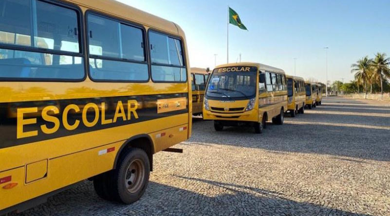 São João do Arraial é contemplada com novo ônibus escolar pelo Ministério da Educação