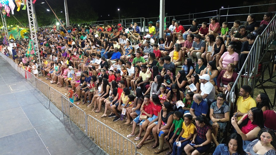Confira como foi a segunda noite do São João da Esperança em Esperantina - Imagem 16