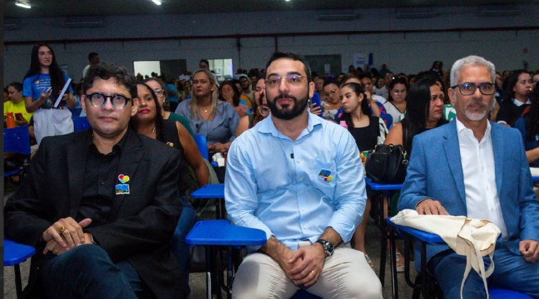  Prefeito Francisco Emanuel participa da abertura do I Encontro de Educação da Rede Municipal de Parnaíba