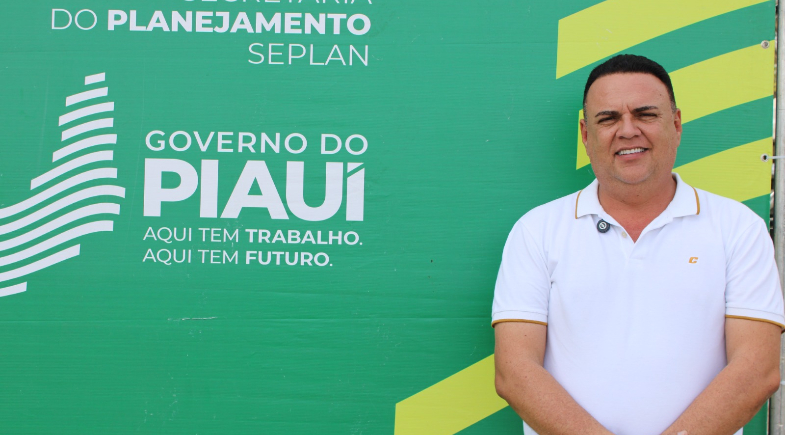 Prefeito Rogério Castro acompanha preparativos para a Feira de Serviços do “Diálogos pelo Piauí”