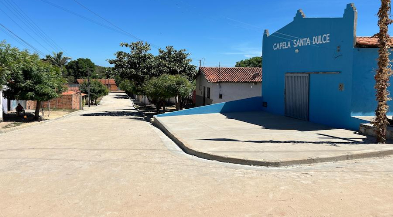 Bairro Cristo Redentor recebe pavimentação em várias ruas
