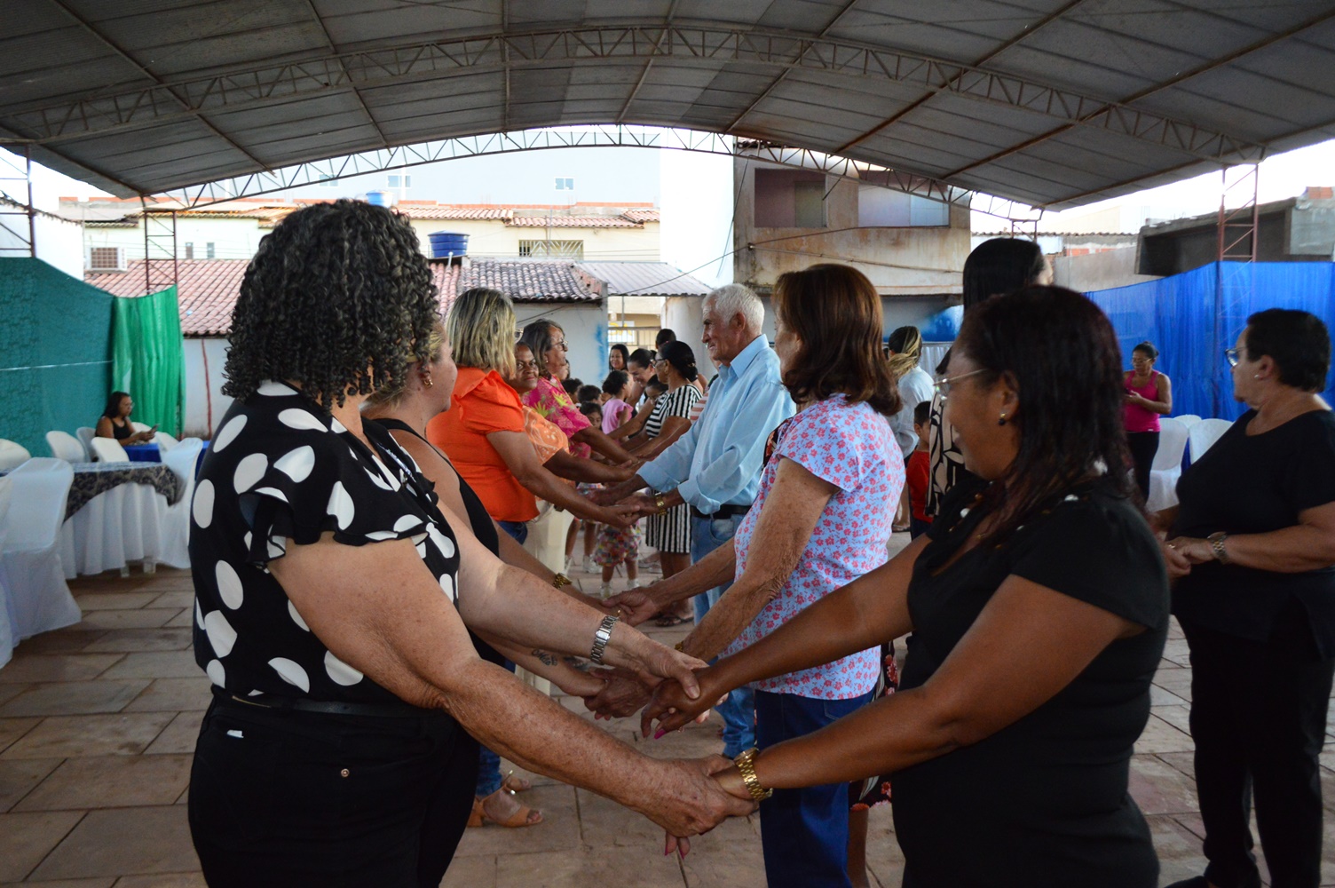 Alegria e integração marcam o primeiro Forró dos Idosos em Marcolândia - Imagem 15
