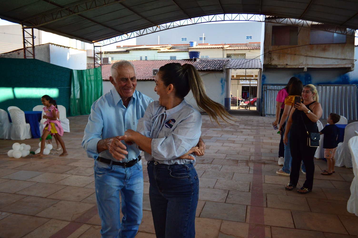 Alegria e integração marcam o primeiro Forró dos Idosos em Marcolândia - Imagem 3