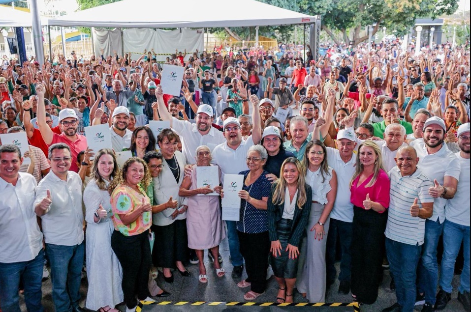 Piripiri celebra marco histórico com entrega de registros de imóveis a mais de mil famílias - Imagem 2