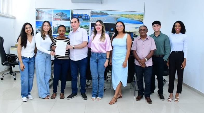 Saúde de Floriano lança projetos voltados para pessoas surdas e população LGBTQIAPN+