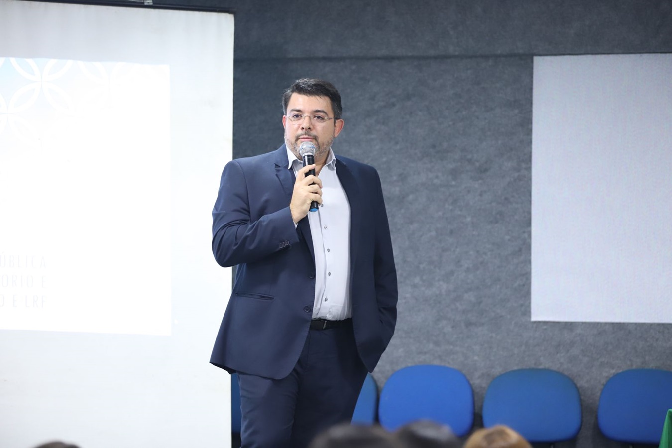 Curimatá realiza audiência pública para avaliar cumprimento das metas fiscais do 1º semestre de 2025 - Imagem 3