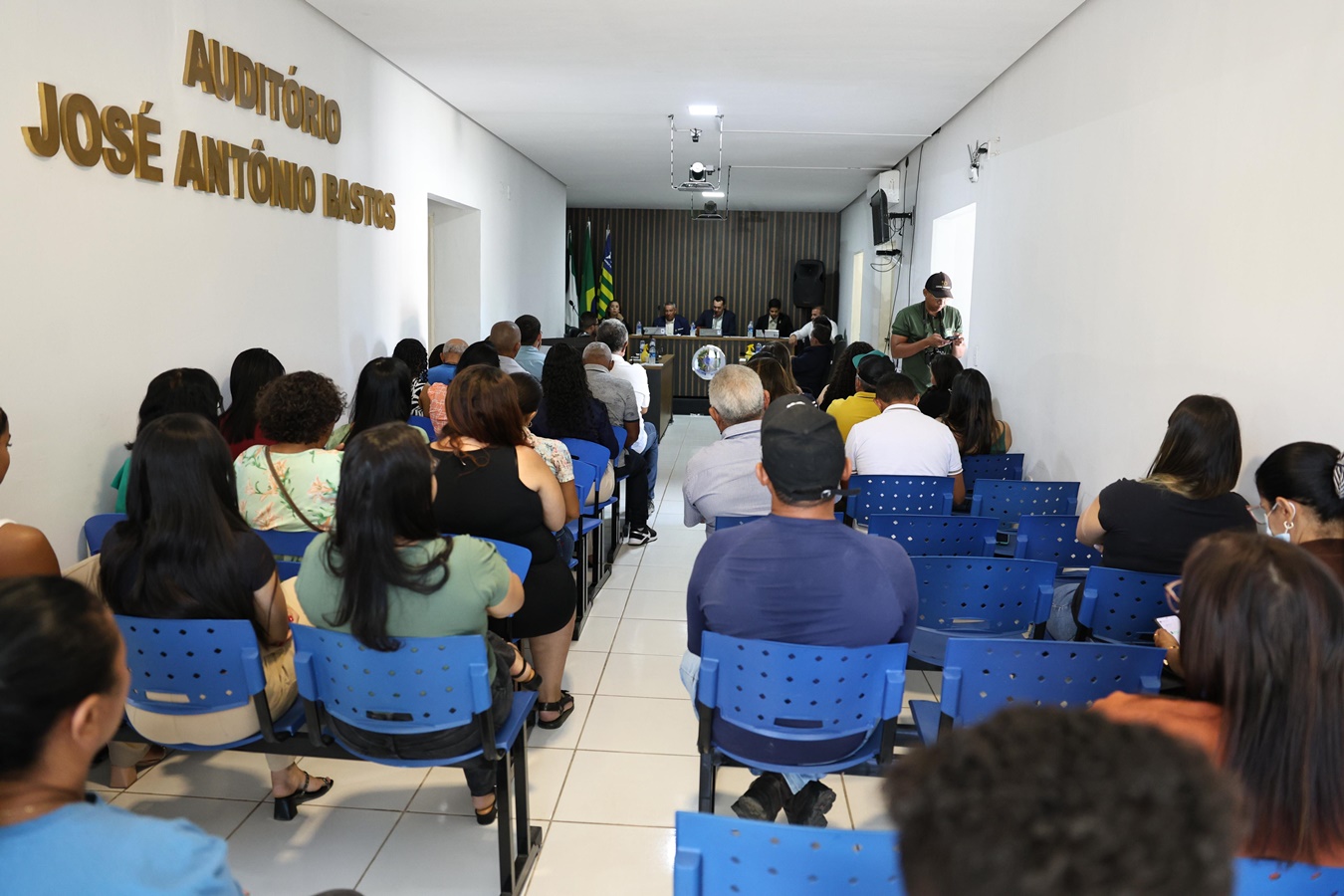 Prefeito de Curimatá participa de sessão na Câmara para discutir projetos sociais e ambientais - Imagem 2