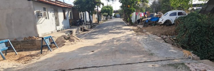 Prefeitura de Floriano percorre 13 bairros com Operação Tapa-Buracos no mês de agosto - Imagem 3