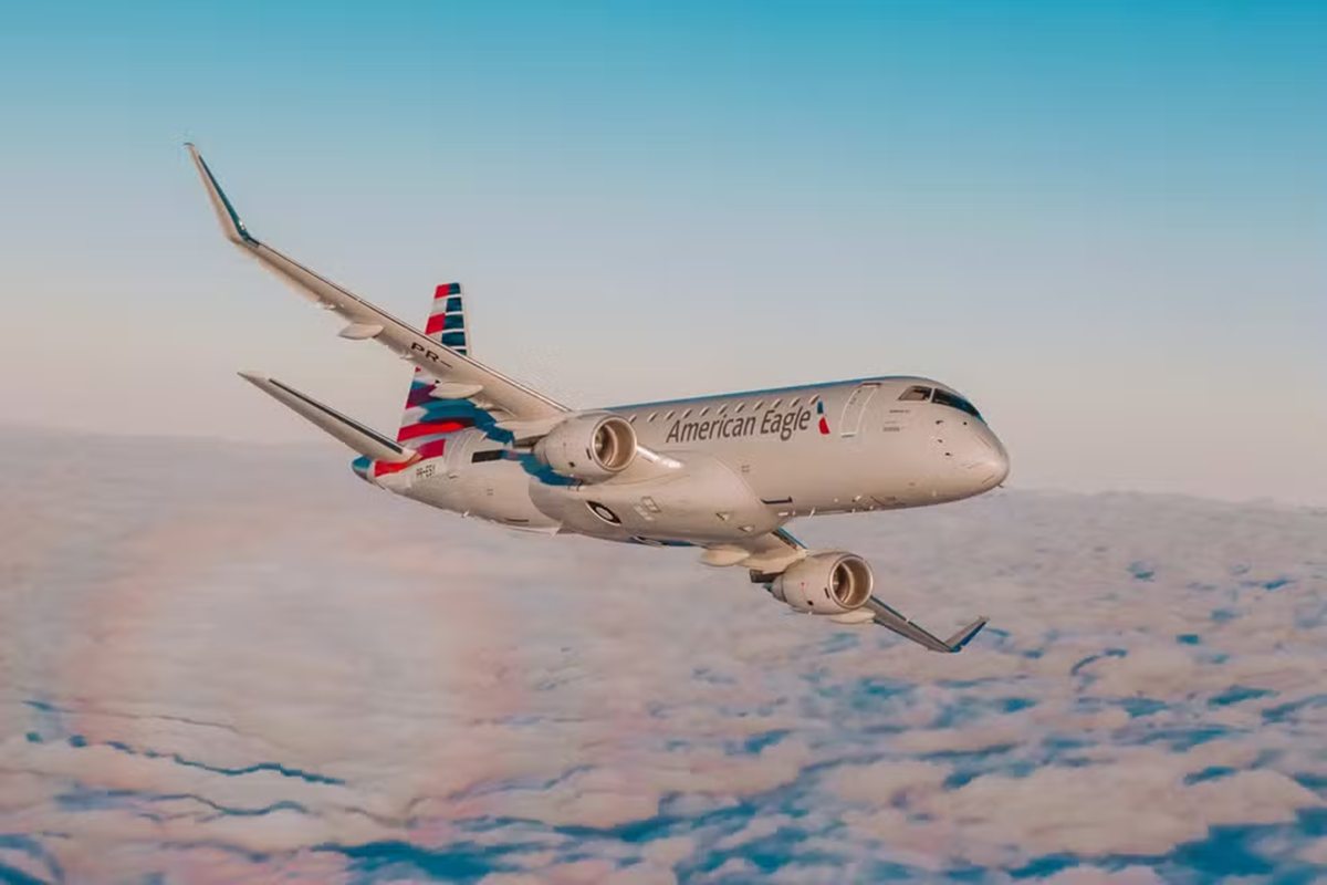 Avião da American Eagle, subsidiária da American Airlines (Foto: Divulgação/Embraer)