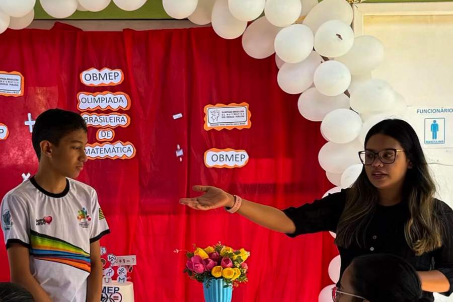 Aluno de Campo Largo do Piauí é homenageado por conquistas na OBMEP - Imagem 1