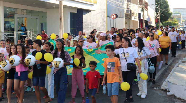 Caminhada do Setembro Amarelo mobiliza São Raimundo Nonato na luta pela vida