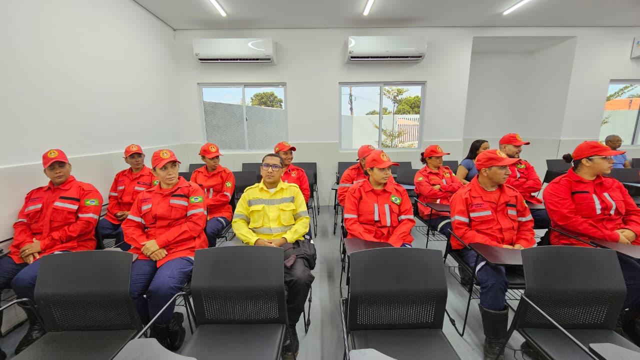 Prefeitura de Esperantina participa de entrega de certificados do Programa Voluntários da Defesa Civil - Imagem 1