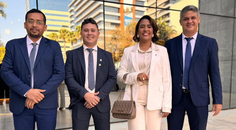 Prefeita Camila Barbosa cumpre agenda em Brasília com vereadores para tratar de repasses do FPM