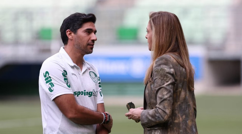 Abel Ferreira e Leila Perreira durante treino do Palmeiras  | Cesar Greco 