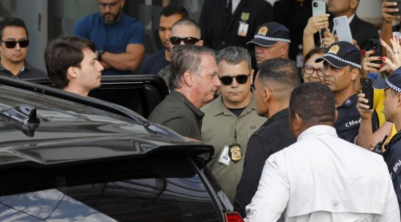 Bolsonaro tem alta hospitalar e volta a cumprir pena na sede da PF | Reprodução