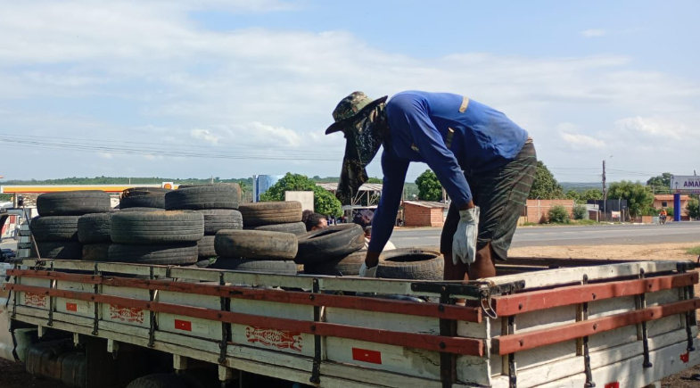 Prefeitura de Amarante intensifica ações de combate à dengue com recolhimento de pneus