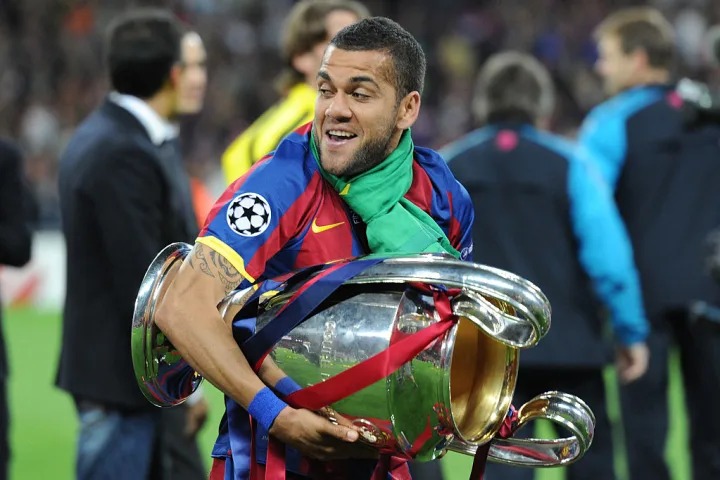 Dani Alves campeão da Champions League de 2011 - Foto: Ben Radford/GettyImages 