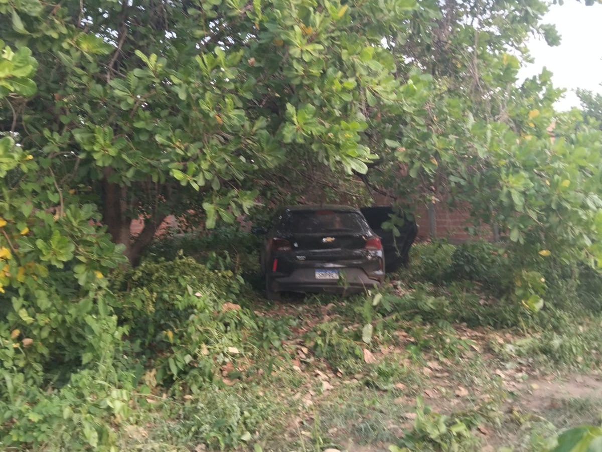 Veículo recuperado (Foto: Reprodução/ PM)