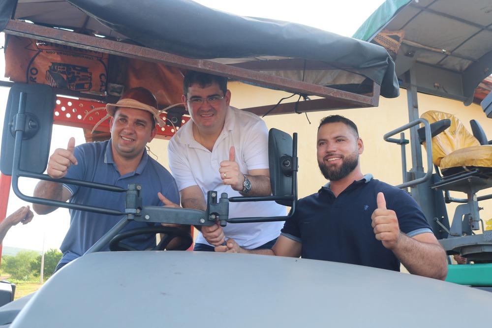 Prefeito Márcio Moura autoriza início da pavimentação asfáltica no Morro dos Cavalos - Imagem 1
