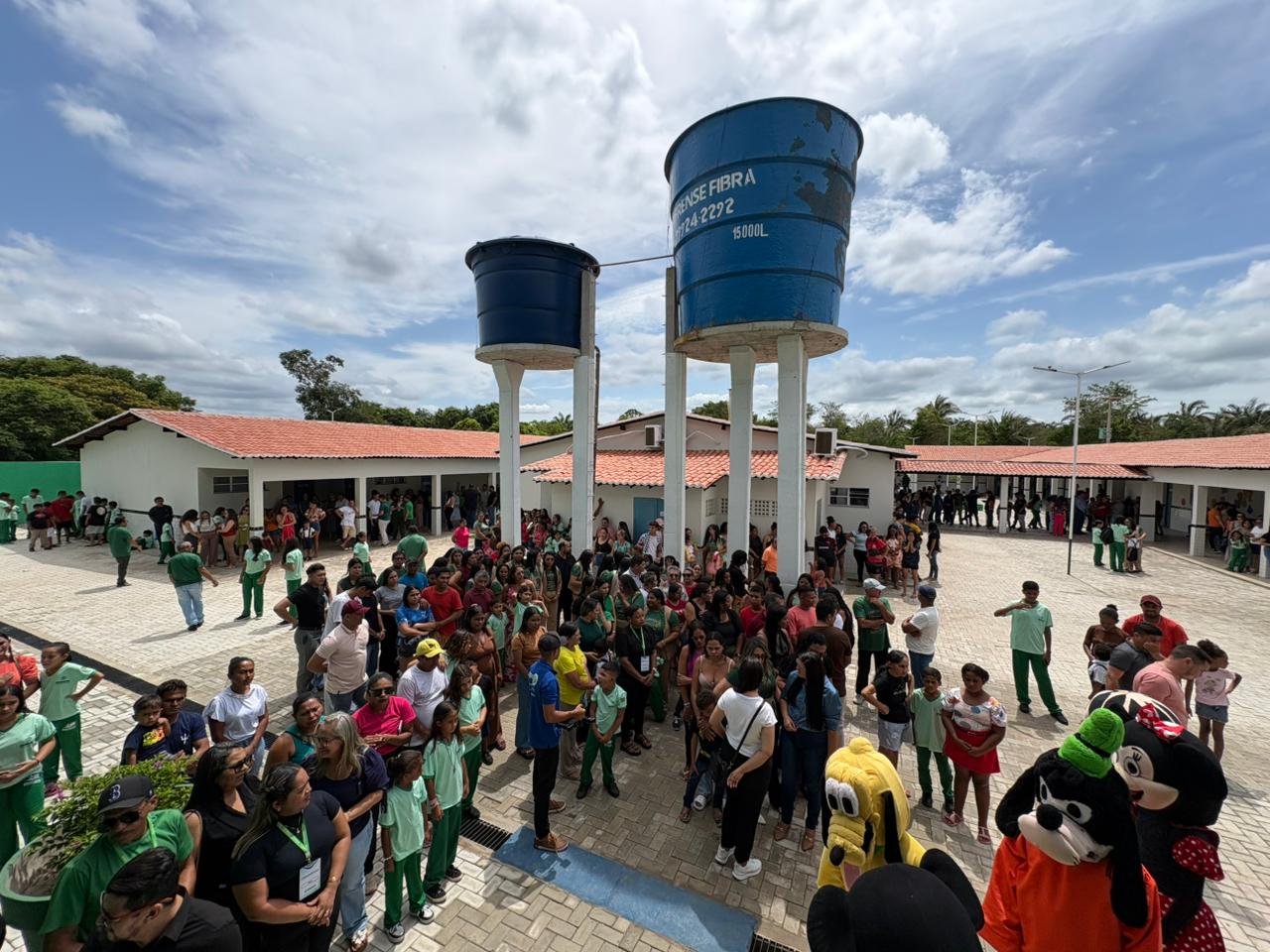 Prefeitura de Esperantina entrega nova Escola e inaugura quadra poliesportiva - Imagem 4