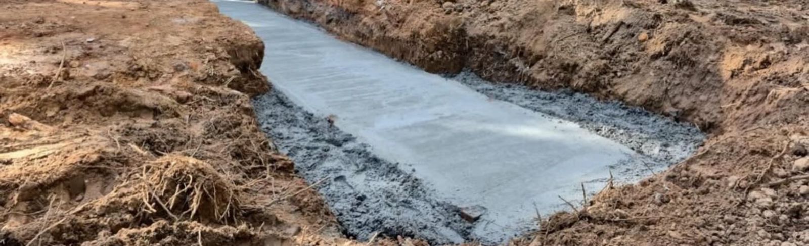 Prefeitura de São Pedro realiza revitalização de bueiros no povoado Poço - Imagem 1