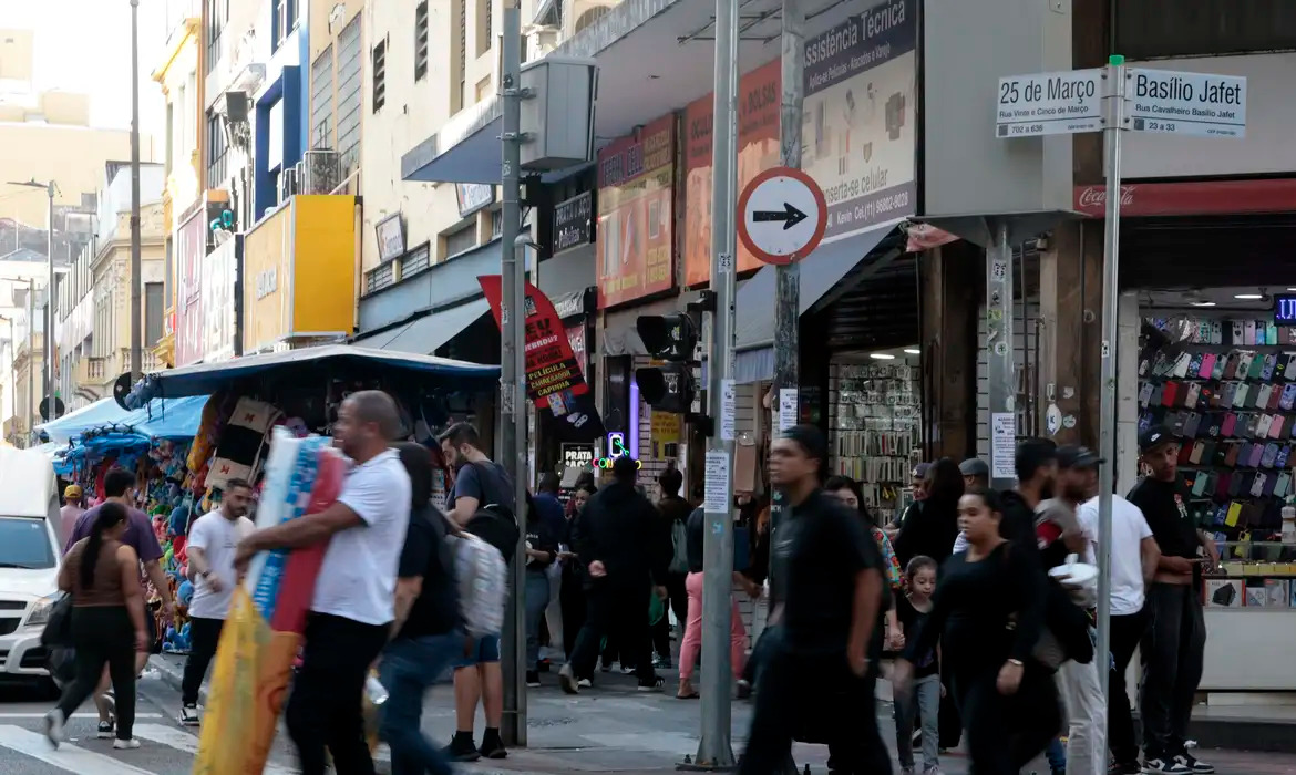 Brasil fecha 2025 com menor taxa de desemprego em 14 anos - Foto: Paulo Pinto/Agência Brasil