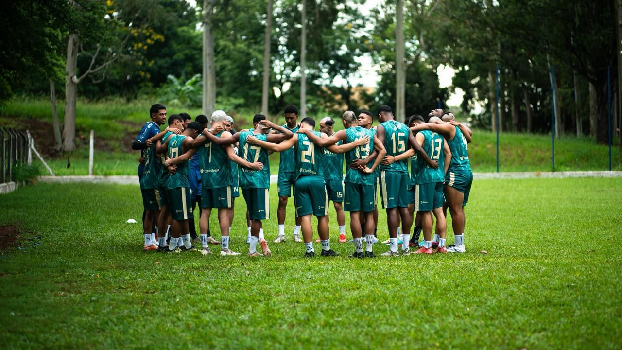 Elenco do Atlético Piauiense sub-20 concentrado para treinamento para a Copinha - Foto: Samuel Andrade/CAP 